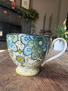 Anthropologie Kebaya Mandala pedestal footed ceramic coffee or tea mug
